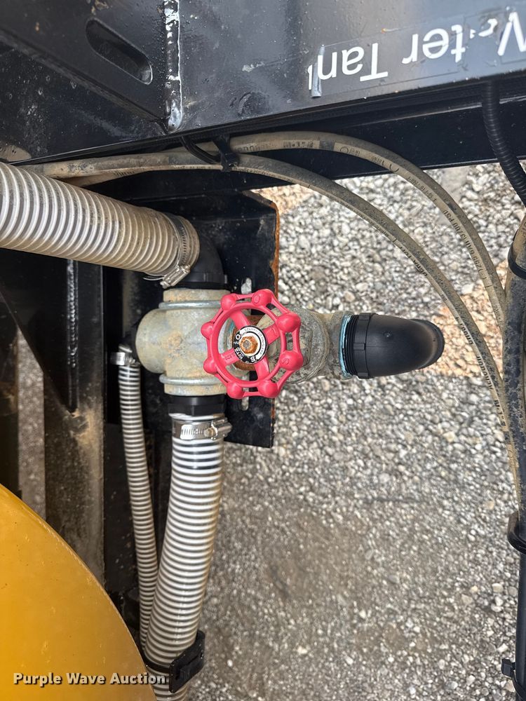 image for item NU9597 2023 Vermeer LP873SDT vacuum excavator