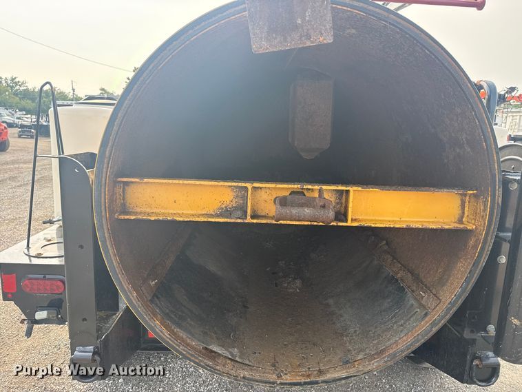 image for item NU9597 2023 Vermeer LP873SDT vacuum excavator