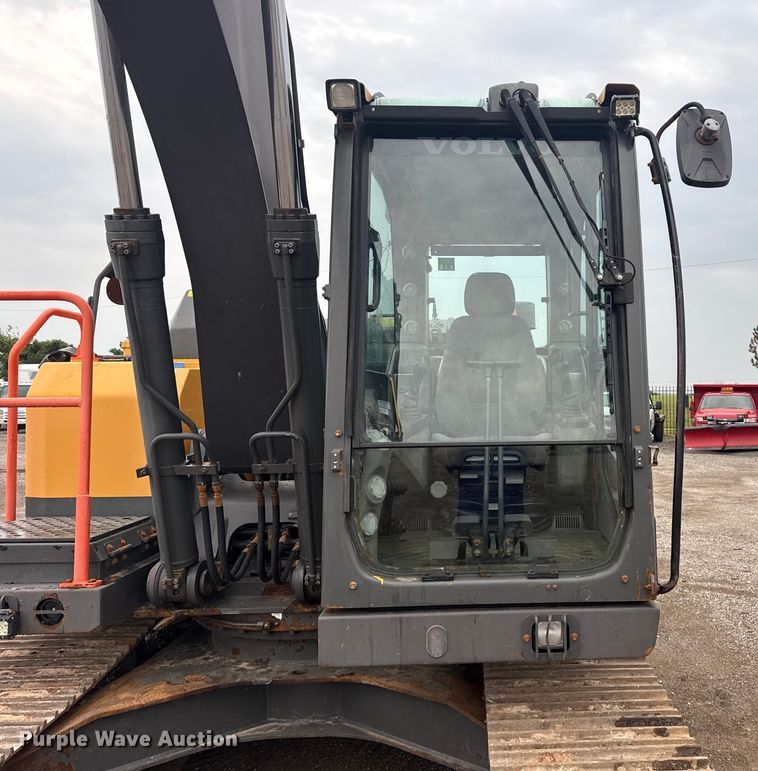 image for item NU9599 2017 Volvo EC140EL excavator