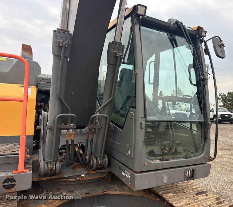 image for item NU9599 2017 Volvo EC140EL excavator