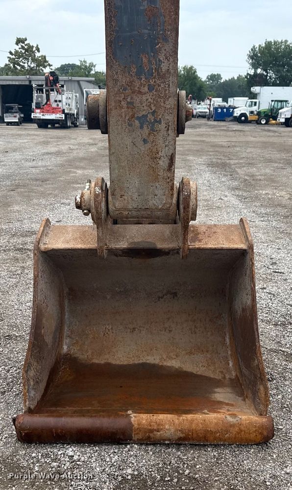 image for item NU9599 2017 Volvo EC140EL excavator