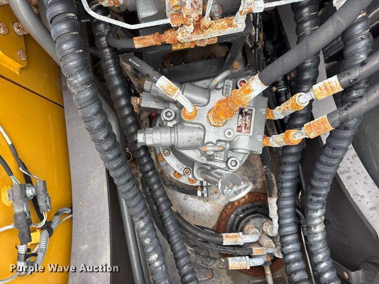 image for item NU9599 2017 Volvo EC140EL excavator