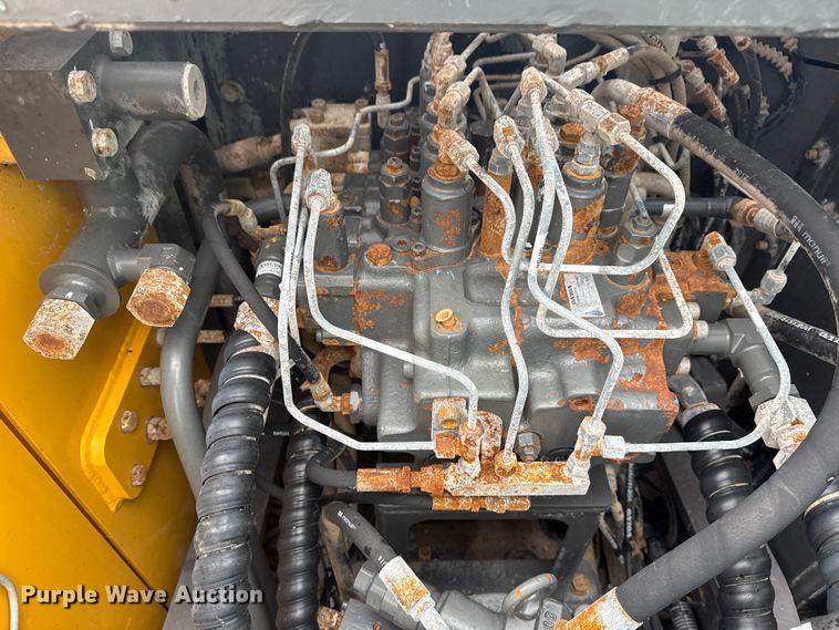 image for item NU9599 2017 Volvo EC140EL excavator