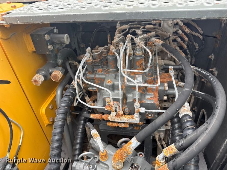 image for item NU9599 2017 Volvo EC140EL excavator