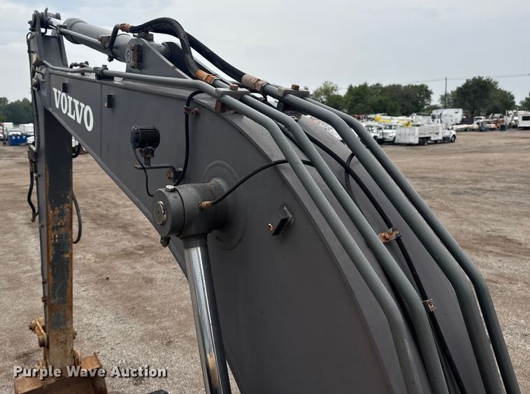 image for item NU9599 2017 Volvo EC140EL excavator