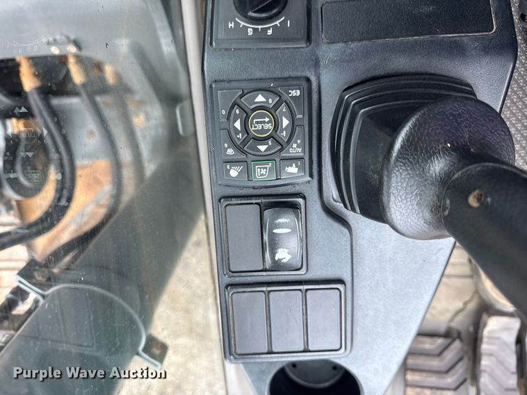 image for item NU9599 2017 Volvo EC140EL excavator