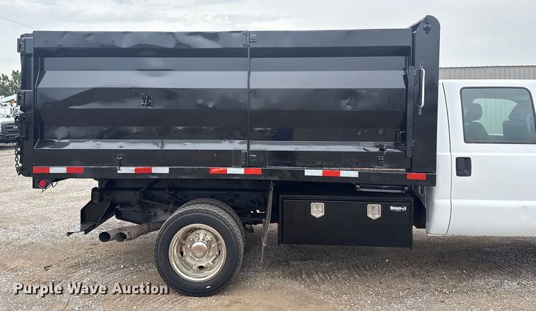 image for item NU9603 2016 Ford F550 Super Duty Crew Cab dump truck
