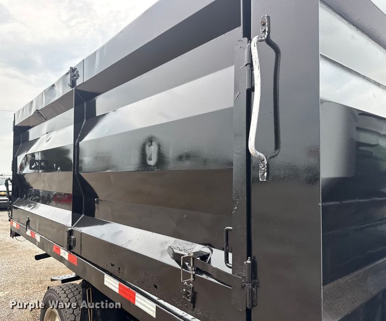 image for item NU9603 2016 Ford F550 Super Duty Crew Cab dump truck