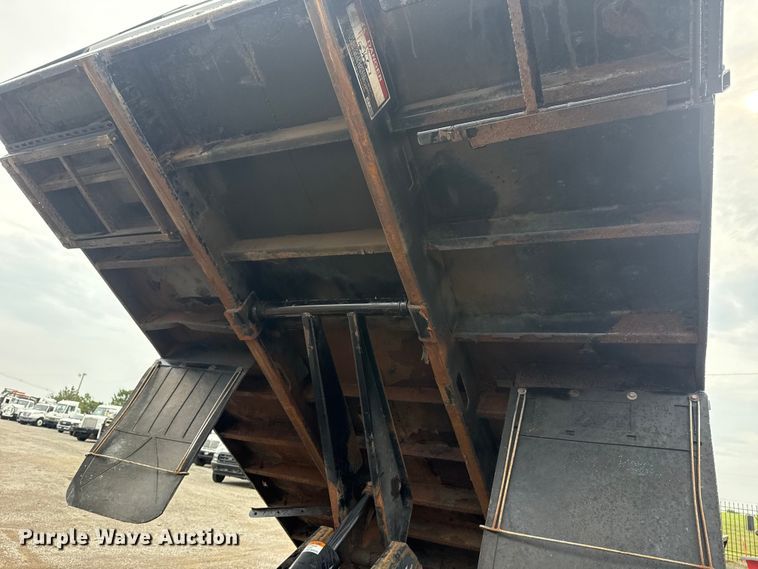 image for item NU9603 2016 Ford F550 Super Duty Crew Cab dump truck