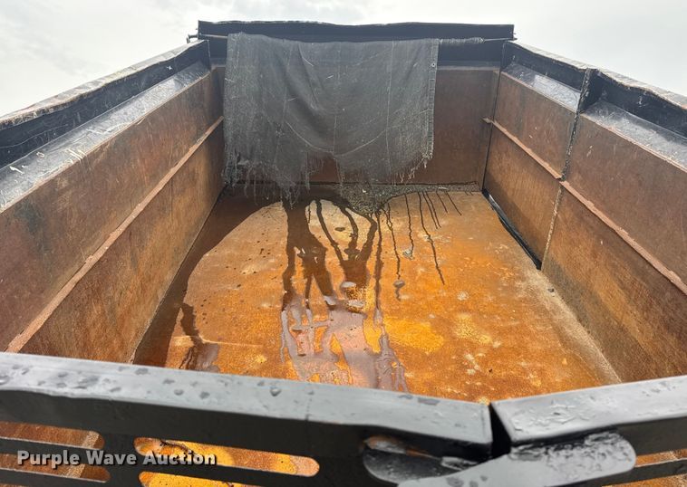 image for item NU9603 2016 Ford F550 Super Duty Crew Cab dump truck