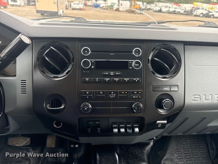 image for item NU9603 2016 Ford F550 Super Duty Crew Cab dump truck