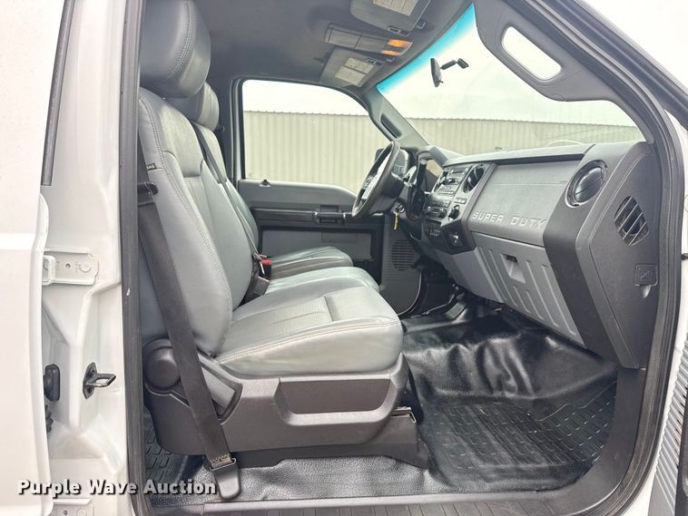 image for item NU9603 2016 Ford F550 Super Duty Crew Cab dump truck