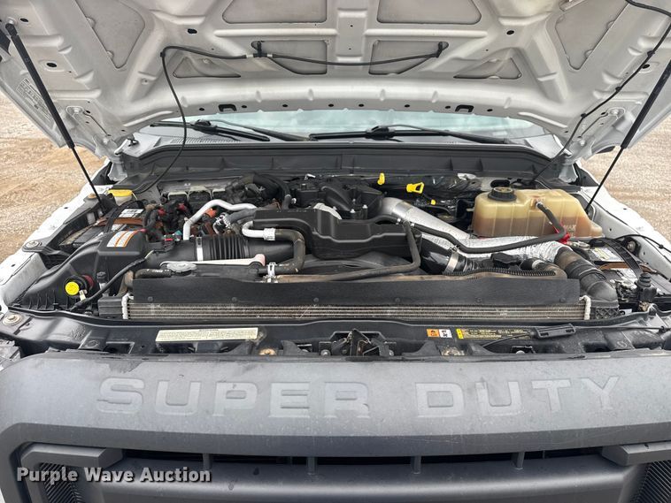 image for item NU9603 2016 Ford F550 Super Duty Crew Cab dump truck