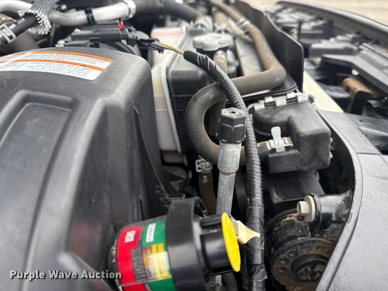 image for item NU9603 2016 Ford F550 Super Duty Crew Cab dump truck