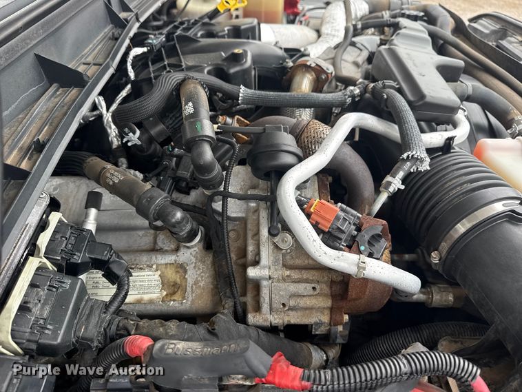 image for item NU9603 2016 Ford F550 Super Duty Crew Cab dump truck