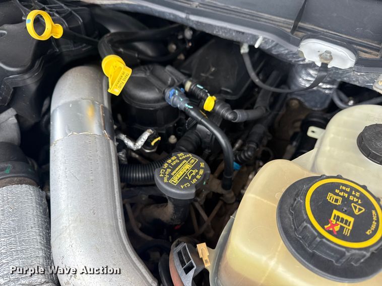 image for item NU9603 2016 Ford F550 Super Duty Crew Cab dump truck