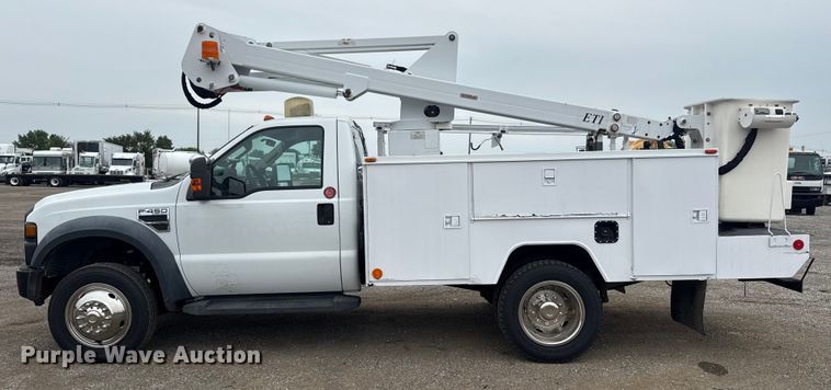 image for item NU9604 2008 Ford F450 Super Duty bucket truck