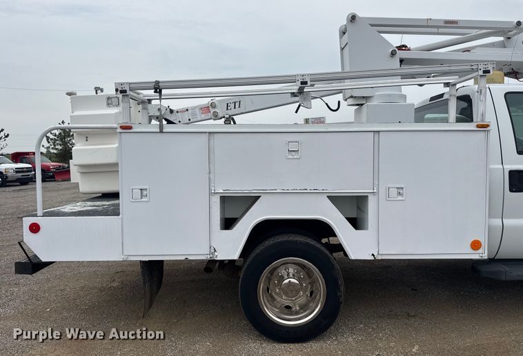 image for item NU9604 2008 Ford F450 Super Duty bucket truck