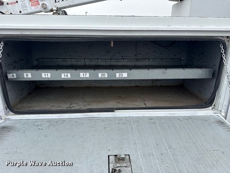 image for item NU9604 2008 Ford F450 Super Duty bucket truck