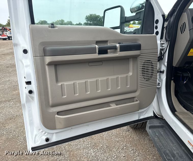 image for item NU9604 2008 Ford F450 Super Duty bucket truck