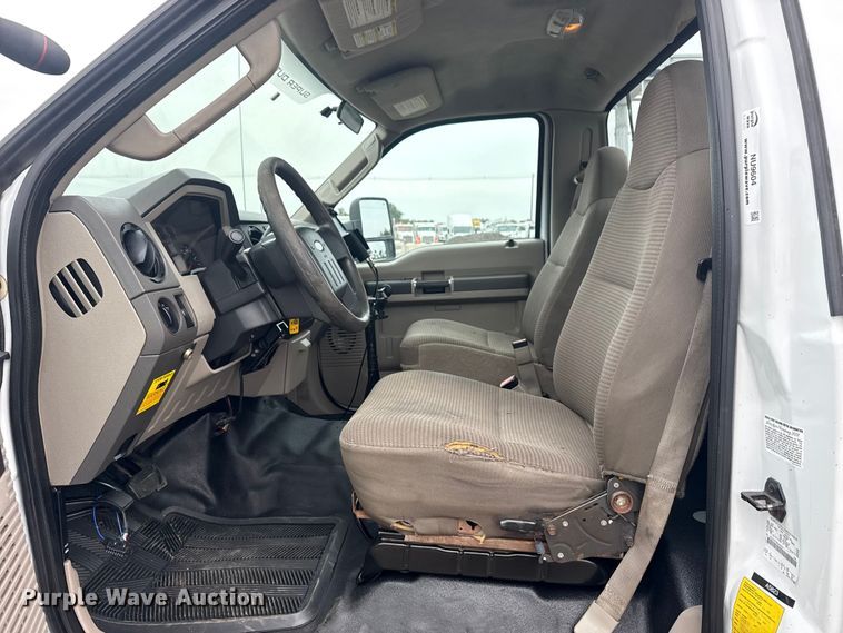 image for item NU9604 2008 Ford F450 Super Duty bucket truck