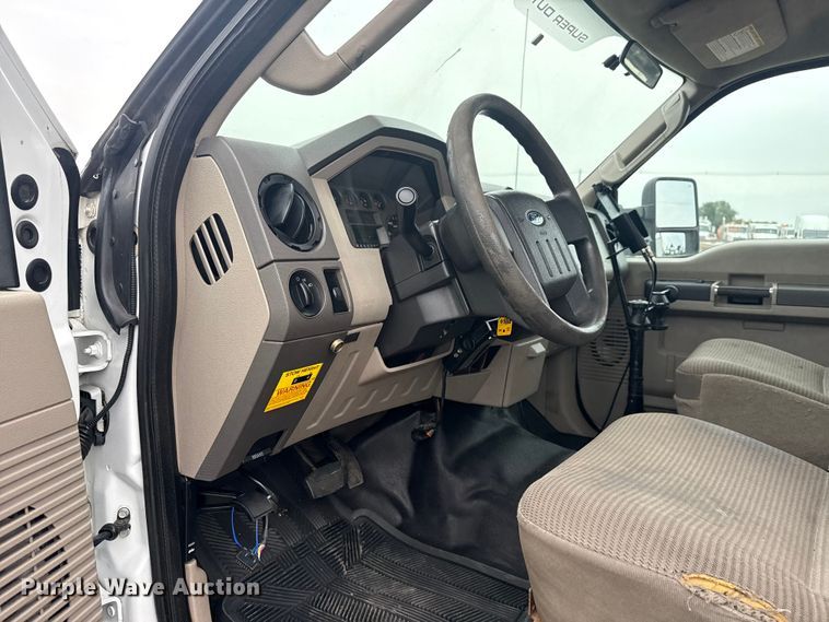 image for item NU9604 2008 Ford F450 Super Duty bucket truck