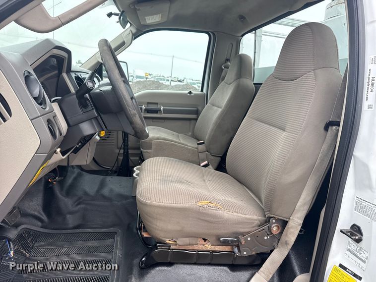 image for item NU9604 2008 Ford F450 Super Duty bucket truck