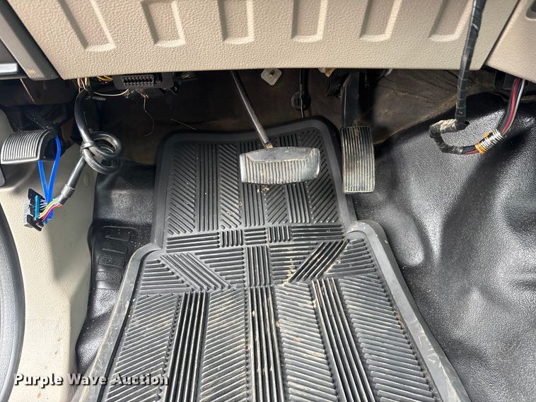 image for item NU9604 2008 Ford F450 Super Duty bucket truck