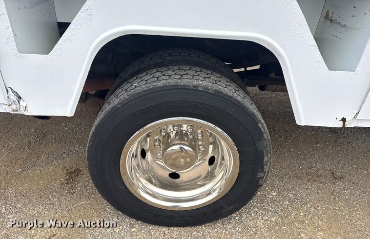 image for item NU9604 2008 Ford F450 Super Duty bucket truck