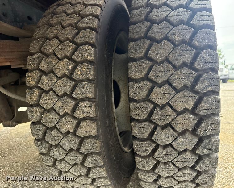 image for item NU9604 2008 Ford F450 Super Duty bucket truck