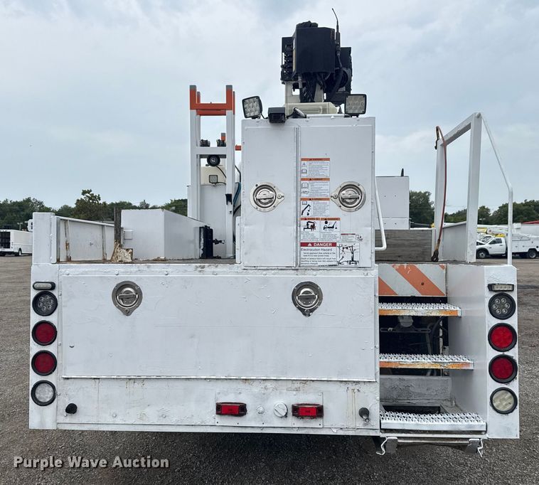 image for item NU9614 2012 Freightliner Business Class M2 crane truck