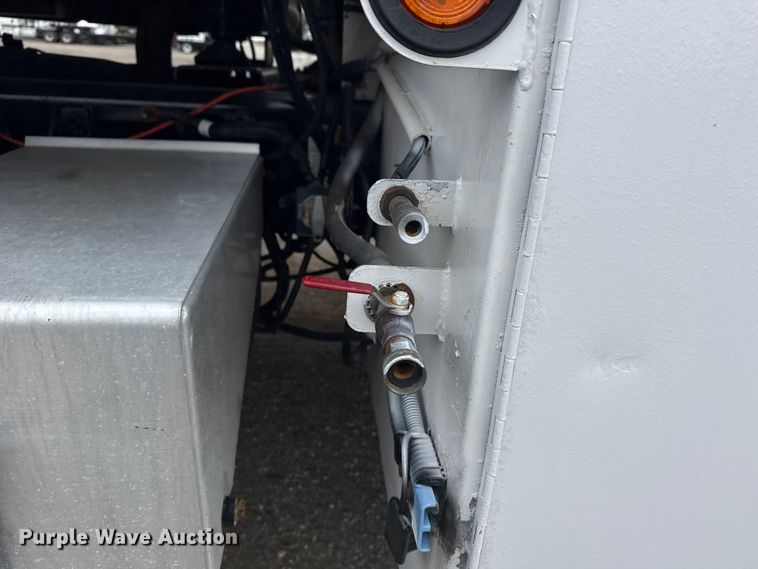 image for item NU9614 2012 Freightliner Business Class M2 crane truck