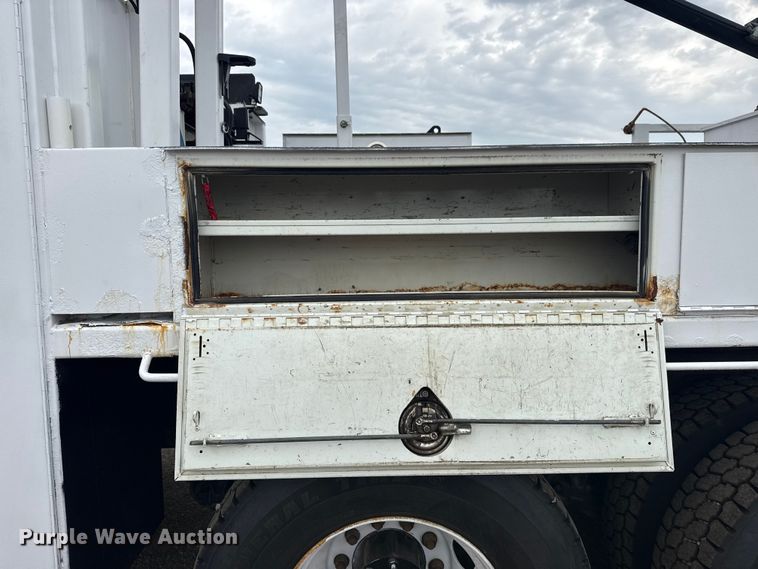 image for item NU9614 2012 Freightliner Business Class M2 crane truck