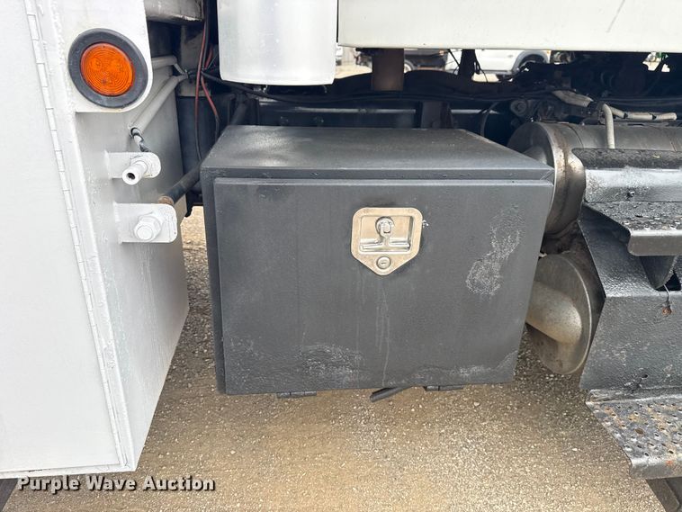 image for item NU9614 2012 Freightliner Business Class M2 crane truck