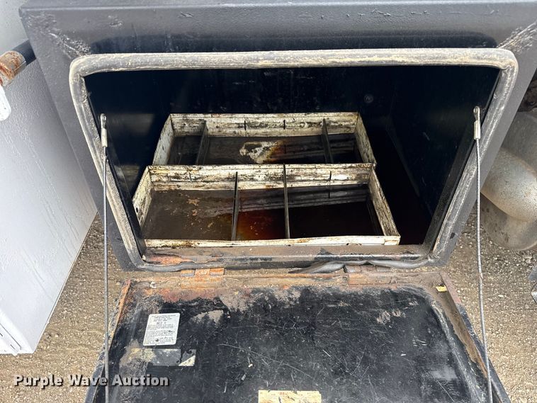 image for item NU9614 2012 Freightliner Business Class M2 crane truck