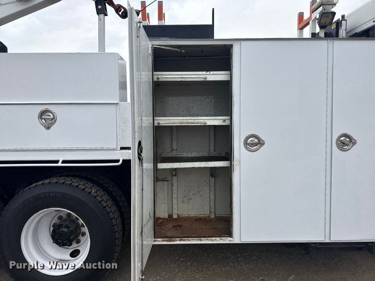 image for item NU9614 2012 Freightliner Business Class M2 crane truck