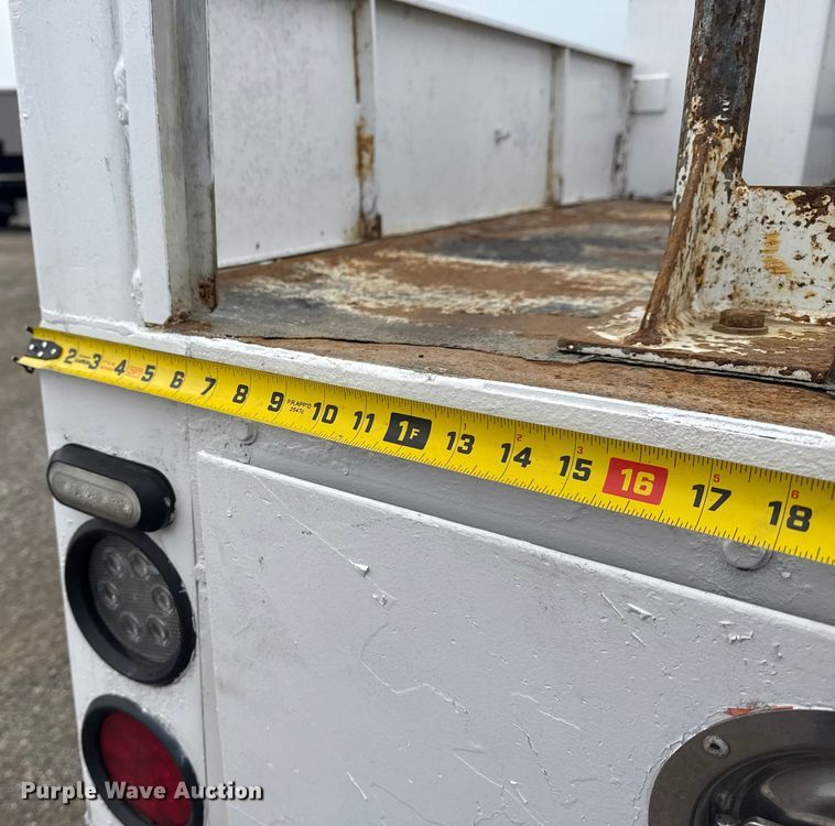 image for item NU9614 2012 Freightliner Business Class M2 crane truck