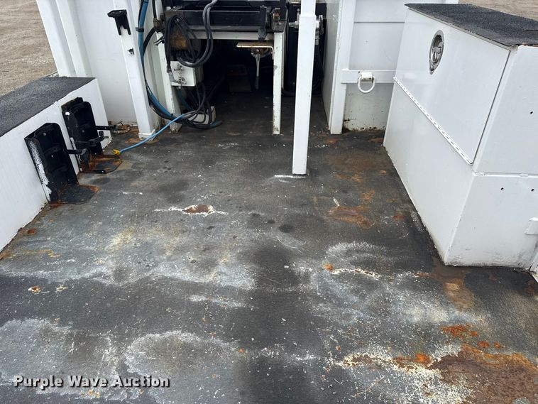 image for item NU9614 2012 Freightliner Business Class M2 crane truck