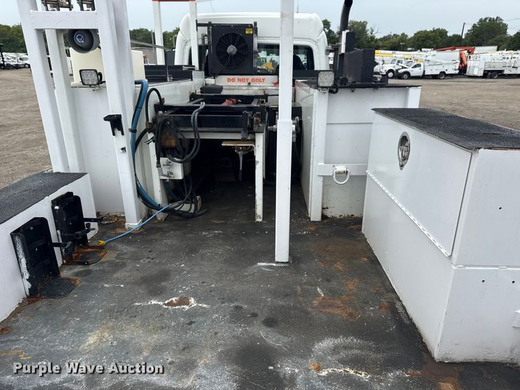 image for item NU9614 2012 Freightliner Business Class M2 crane truck