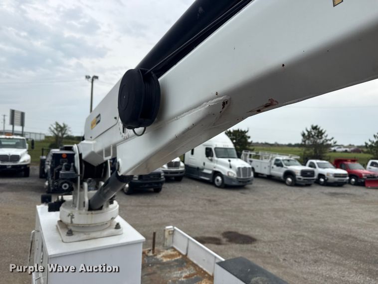 image for item NU9614 2012 Freightliner Business Class M2 crane truck