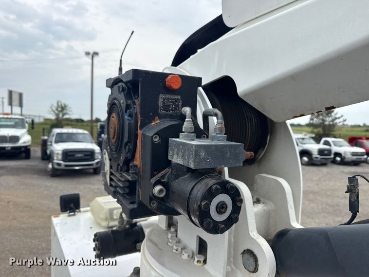 image for item NU9614 2012 Freightliner Business Class M2 crane truck