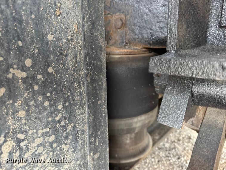 image for item NU9614 2012 Freightliner Business Class M2 crane truck