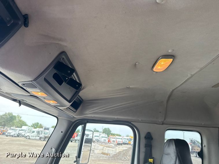 image for item NU9614 2012 Freightliner Business Class M2 crane truck