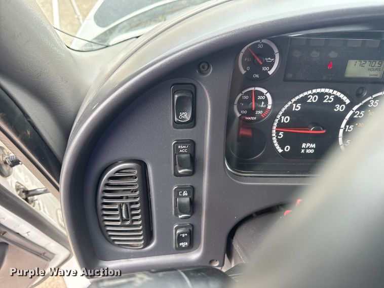 image for item NU9614 2012 Freightliner Business Class M2 crane truck