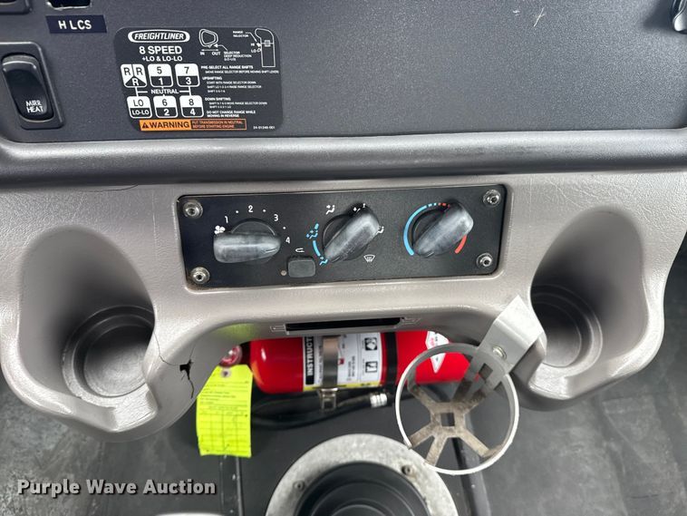 image for item NU9614 2012 Freightliner Business Class M2 crane truck