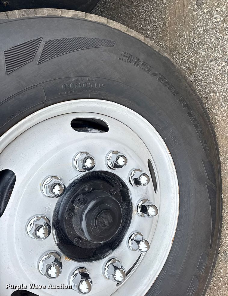 image for item NU9614 2012 Freightliner Business Class M2 crane truck