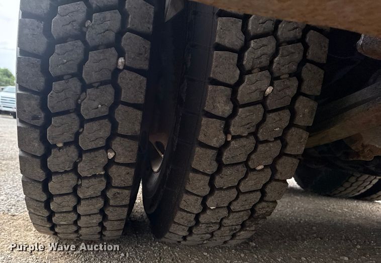 image for item NU9614 2012 Freightliner Business Class M2 crane truck