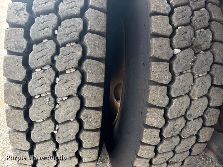 image for item NU9614 2012 Freightliner Business Class M2 crane truck