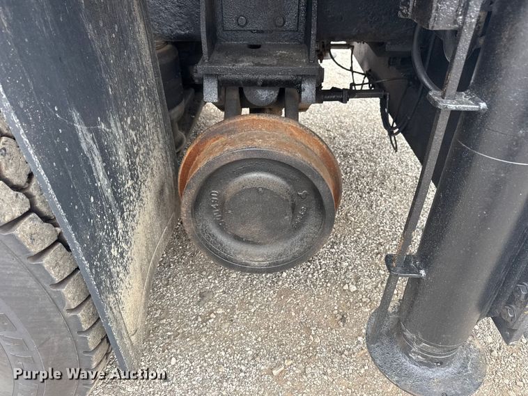 image for item NU9614 2012 Freightliner Business Class M2 crane truck