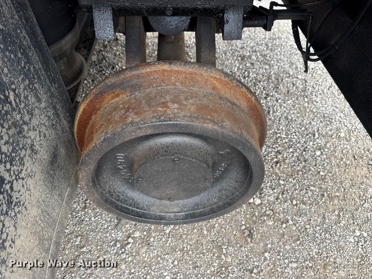 image for item NU9614 2012 Freightliner Business Class M2 crane truck